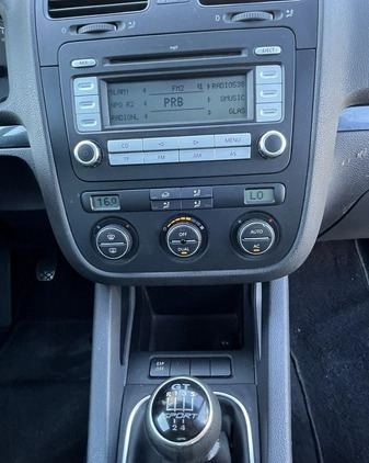 Volkswagen Golf cena 10900 przebieg: 259000, rok produkcji 2007 z Margonin małe 277